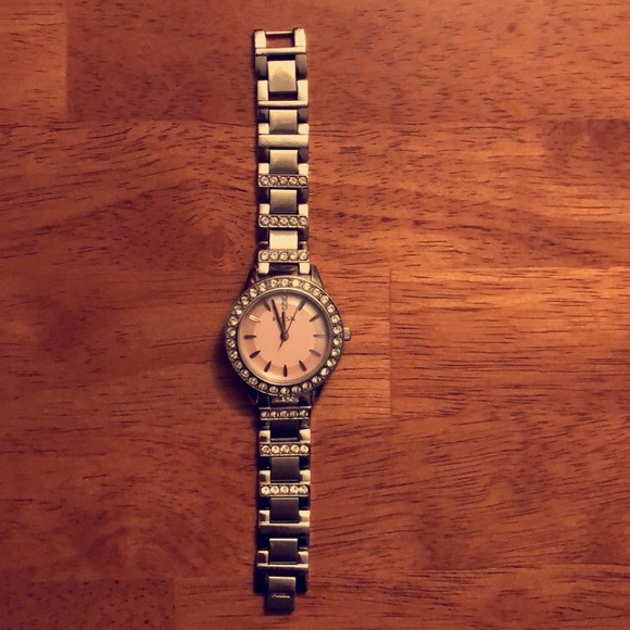 Fossil Accessories - A silver Fossil watch